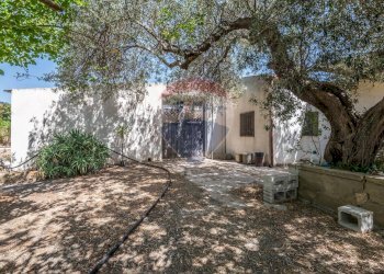 Casa all\'aperto - Villa Via Giuseppe Garibaldi
 
183, Caltagirone - foto 1