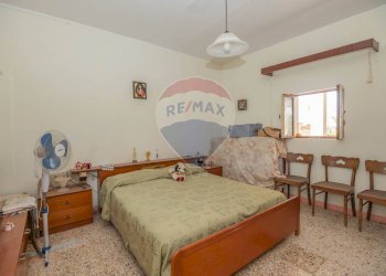 Camera / camera da letto - Villa Via Giuseppe Garibaldi
 
183, Caltagirone - foto 7