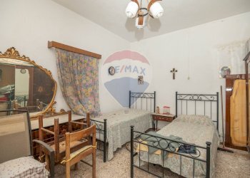 Camera / camera da letto - Villa Via Giuseppe Garibaldi
 
183, Caltagirone - foto 5