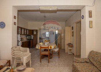 Sala da pranzo - Villa Via Giuseppe Garibaldi
 
183, Caltagirone - foto 2