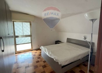 Camera / camera da letto - Quadrilocale Viale Uria
 
183, Ischitella - foto 15