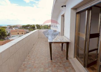 Balcone - Quadrilocale Viale Uria
 
183, Ischitella - foto 21