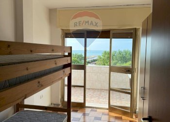 Camera / camera da letto - Quadrilocale Viale Uria
 
183, Ischitella - foto 25