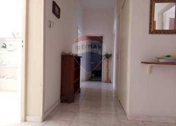 Hall / corridoio - Apartment Piombino - photo 8