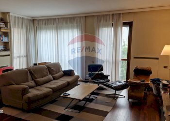 Soggiorno - Apartment VIA IPPOLITO NIEVO
 
8, Milano - photo 5