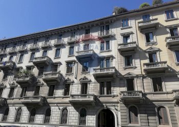 Edificio all\'aperto - Bilocale Via Lorenzo Mascheroni
 
29, Milano - foto 2