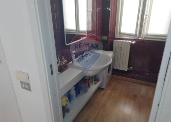 Bagno - Bilocale Via Lorenzo Mascheroni
 
29, Milano - foto 25