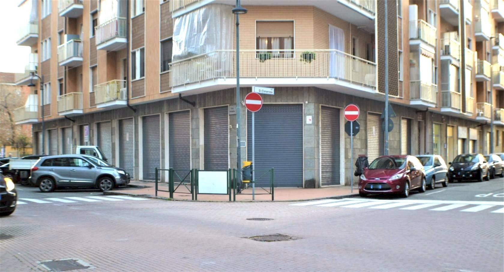 Foto 4 - Locale Commerciale Via Juvarra
 
55, Nichelino - foto 3