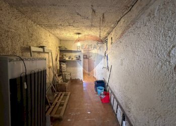 Hall / corridoio - Trilocale Poggio San Lorenzo - foto 30