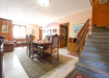 Scale - Villa a Schiera VIA BERGAMINA
 
53, Arcore - foto 15