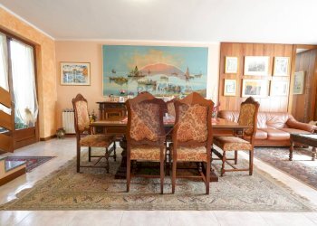 Sala da pranzo - Villa a Schiera VIA BERGAMINA
 
53, Arcore - foto 17