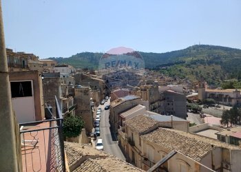 Edificio all\'aperto - Casa indipendente via Borgo Maddalena
 
40, Chiaramonte Gulfi - foto 24