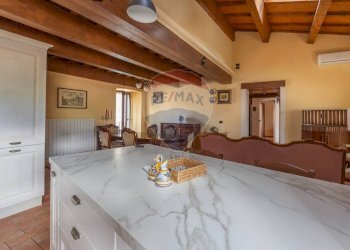 Sala da pranzo - Appartamento Via Oriolo
 
14, Tocco da Casauria - foto 1