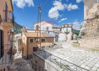 Edificio all\'aperto - Appartamento Via Oriolo
 
14, Tocco da Casauria - foto 17