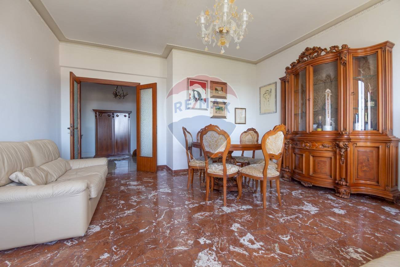 Sala da pranzo - Appartamento via dei Martiri Lancianesi
 
49, Chieti - foto 2
