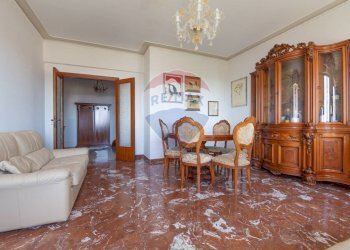 Sala da pranzo - Appartamento via dei Martiri Lancianesi
 
49, Chieti - foto 2