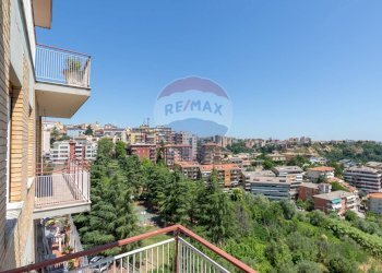 Balcone - Appartamento via dei Martiri Lancianesi
 
49, Chieti - foto 17