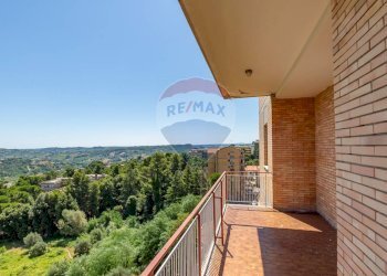 Balcone - Appartamento via dei Martiri Lancianesi
 
49, Chieti - foto 20