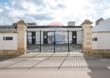 Edificio all\'aperto - Bilocale Melendugno - foto 1