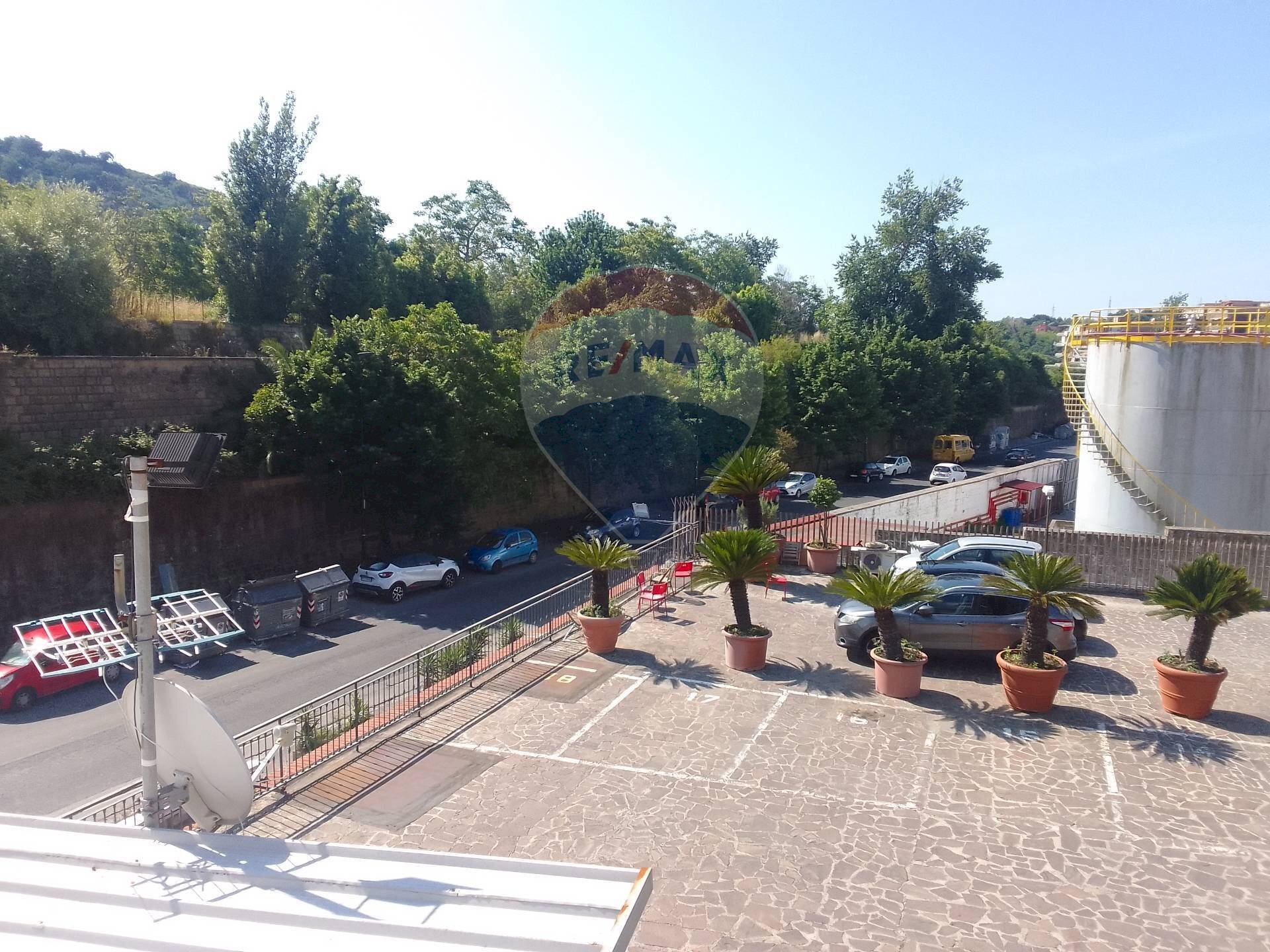 Edificio all\'aperto - Capannone Via Domenico Padula, Napoli - foto 1