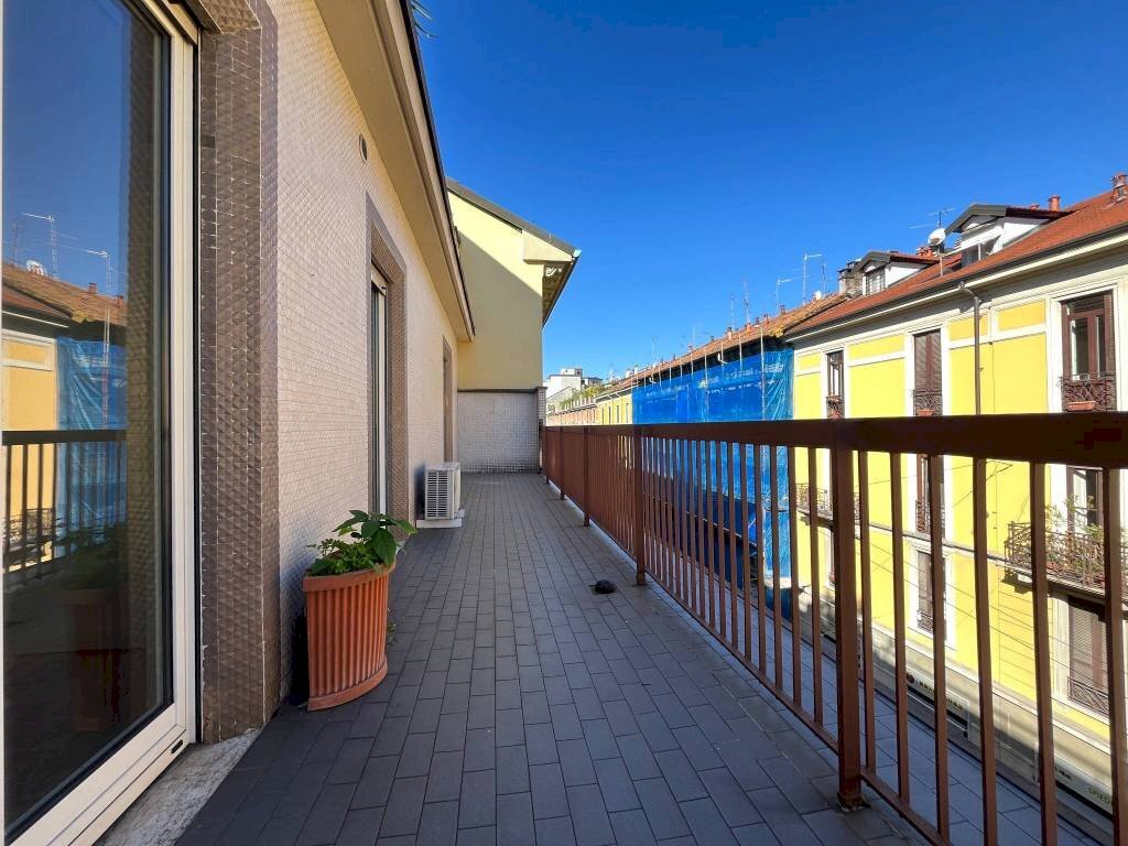 Terrazzo - Bilocale via Alfredo Albertini, Milano - foto 3