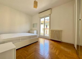 Camera da letto - Two-room apartment via Alfredo Albertini, Milano - photo 15