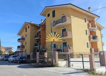 Foto 32 - Quadrilocale Contrada Sant'angelo
 
55, Colonnella - foto 31