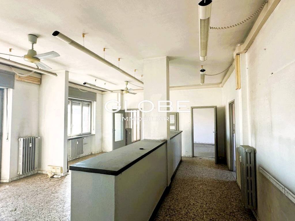 Interno non residenziale - Ufficio via Vittorio Veneto, Ciriè - foto 2