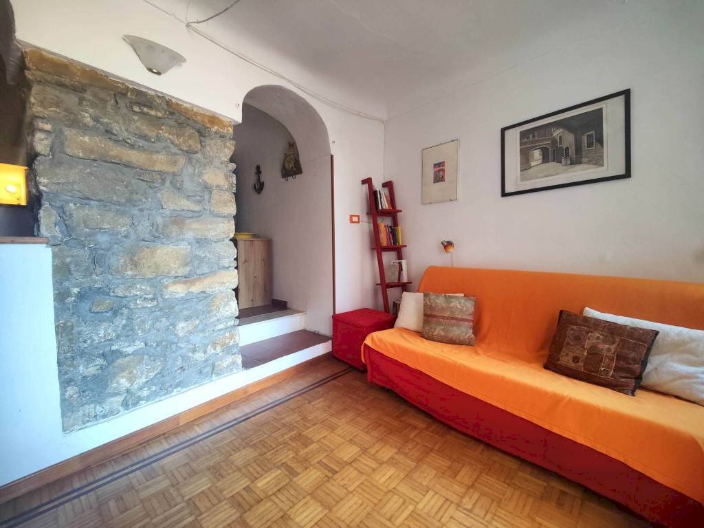 Soggiorno - Bilocale via Visitazione, 28, Ceriana - foto 2
