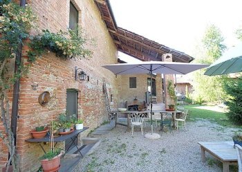 Farmhouse Cherasco - photo 32