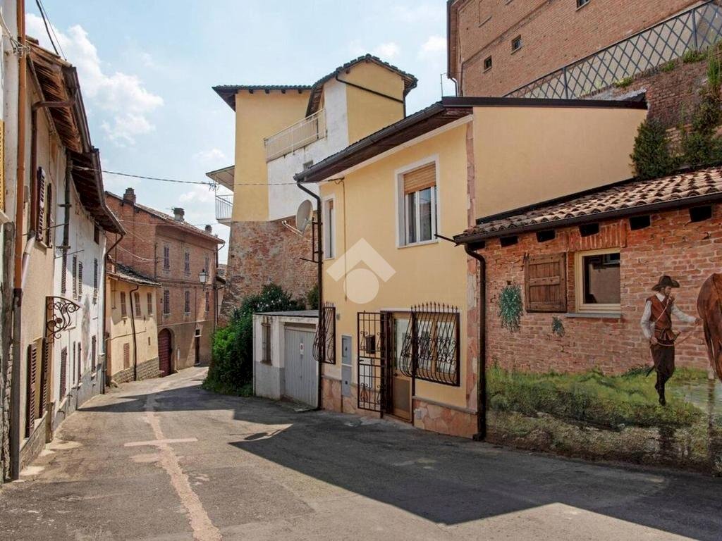 Casa semi indipendente Via Marconi, Fontanile - foto 1