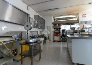 Shop via eugenio bertini, Forlì - photo 8