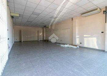 Shop Via eugenio bertini, Forlì - photo 6