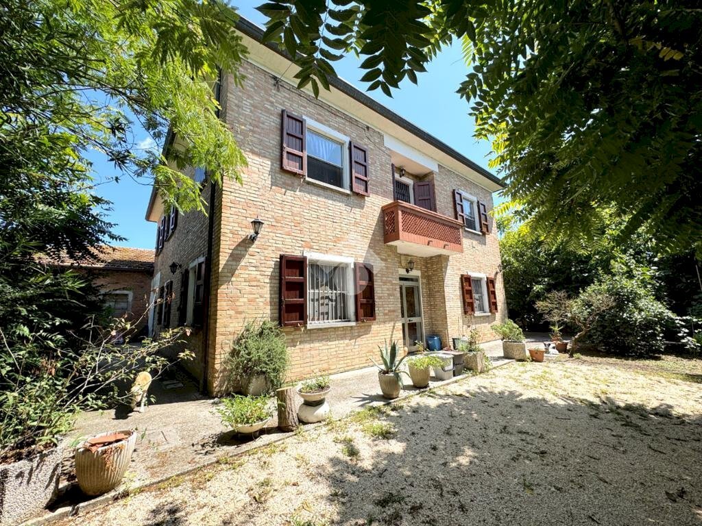 Independent house Via Destra Senio, Alfonsine - photo 1