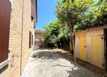 Independent house Via Destra Senio, Alfonsine - photo 5