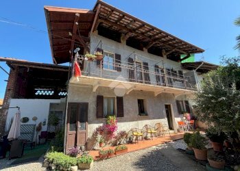 Casa indipendente Via vaglio, Varallo Pombia - foto 8