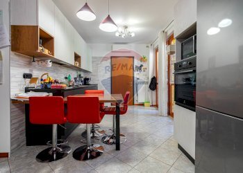 Cucina - Trilocale VIA BETTINETTI
 
45, Rho - foto 5