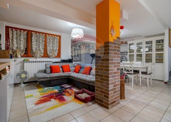 Sala da pranzo - Trilocale VIA BETTINETTI
 
45, Rho - foto 24