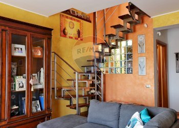 Soggiorno - Appartamento Via Acicastello
 
85, Aci Castello - foto 17