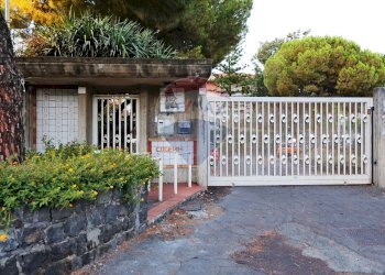 Terrazza - Appartamento Via Acicastello
 
85, Aci Castello - foto 28