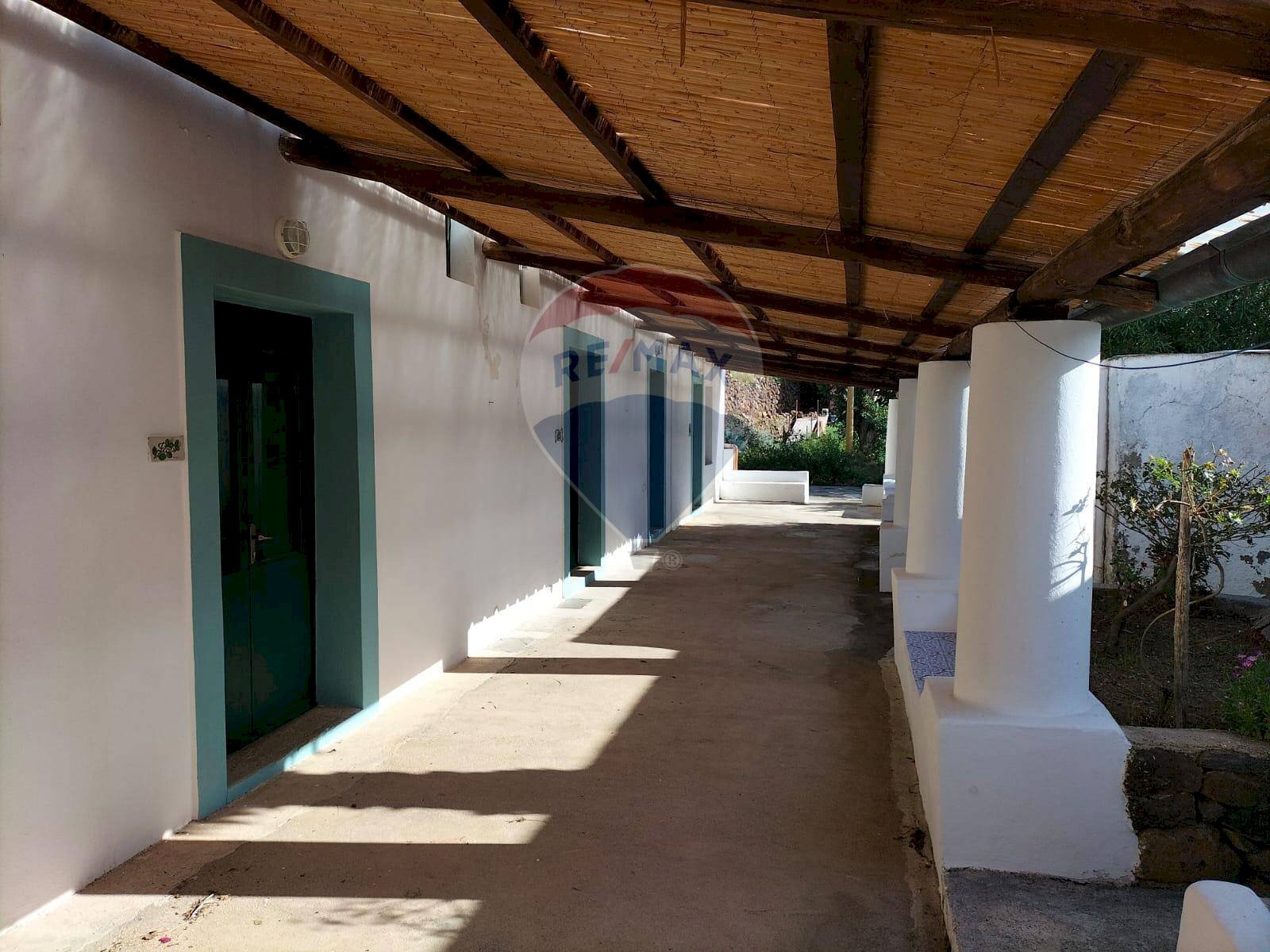 Terrazza - Casa indipendente Strada Comunale Liscio
 
snc, Lipari - foto 3