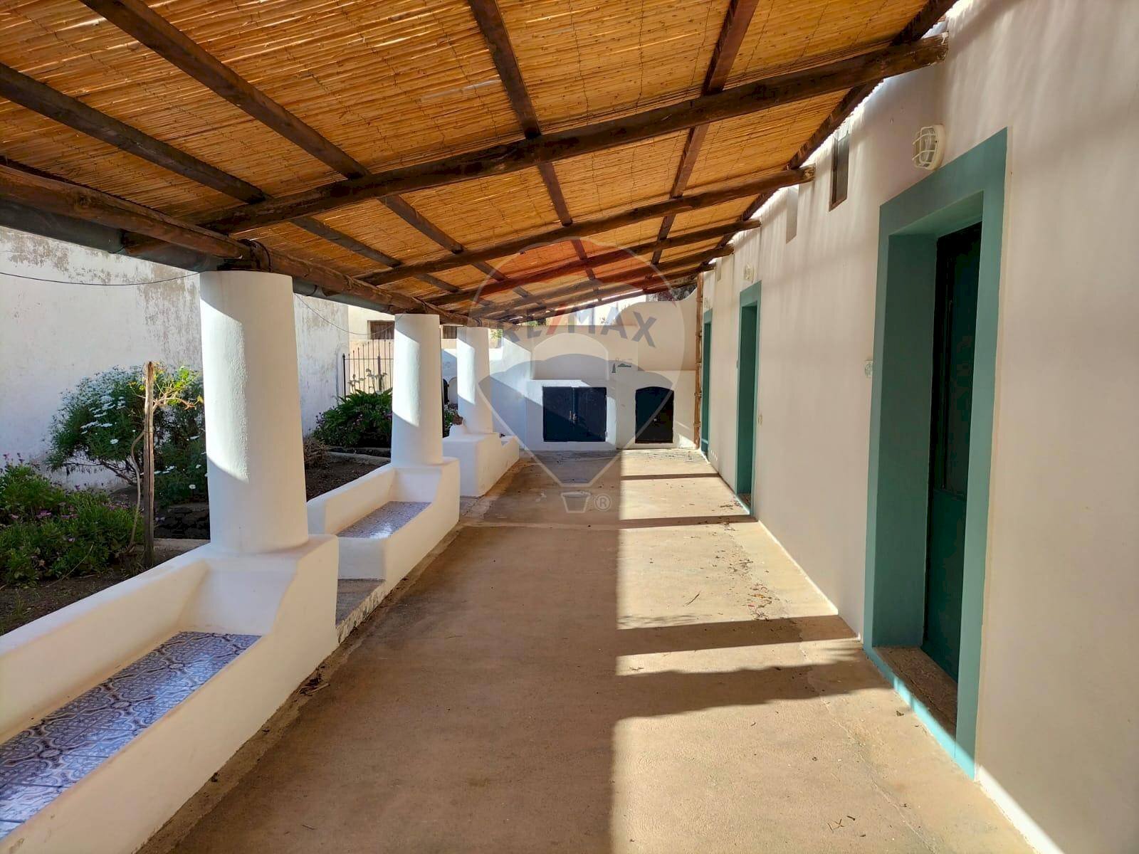 Terrazza - Casa indipendente Strada Comunale Liscio
snc, Lipari - foto 3