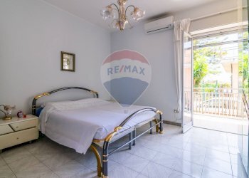 Camera / camera da letto - Appartamento Via Libertà
 
1, Riposto - foto 20