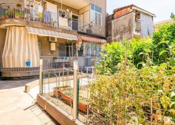 Edificio all\'aperto - Appartamento Via Libertà
 
1, Riposto - foto 31