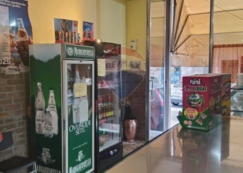 Ricezione / Lobby - Attività Commerciale Via Trieste
 
73, Catania - foto 4