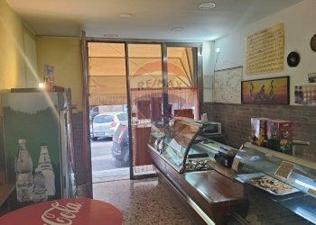 Cucina - Attività Commerciale Via Trieste
 
73, Catania - foto 16