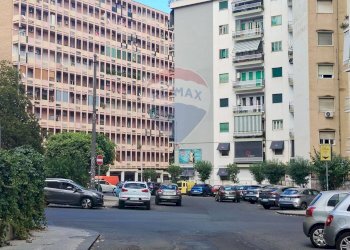 Edificio all\'aperto - Attività Commerciale Via Trieste
 
73, Catania - foto 23