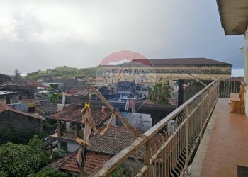 Balcone - Trilocale via Perriera
 
69, Pedara - foto 12