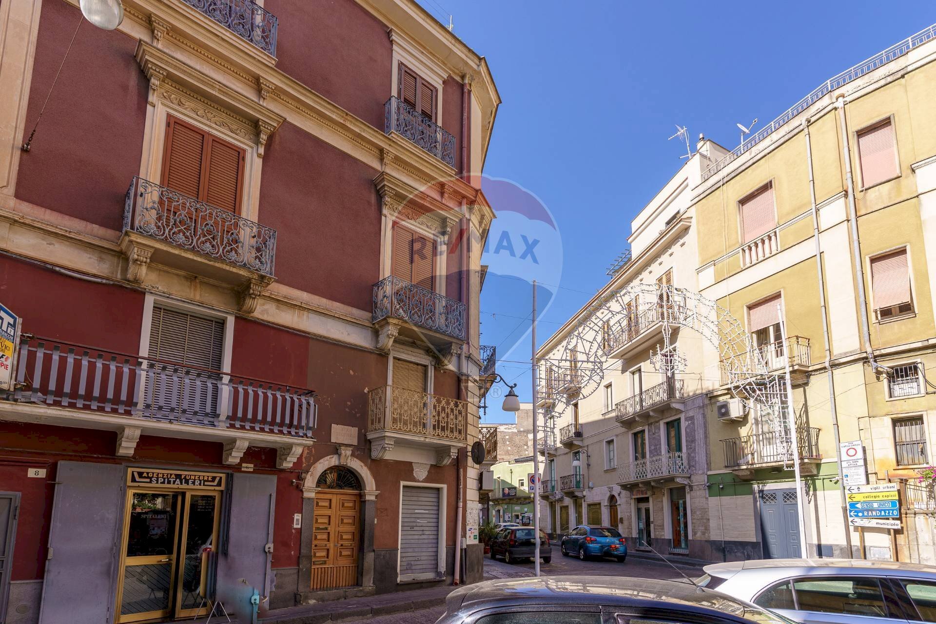 Edificio all\'aperto - Semi-detached house Via Vincenzo Scafiti
 
4, Bronte - photo 2