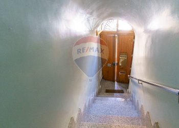 Scale - Casa semi indipendente Via Vincenzo Scafiti
 
4, Bronte - foto 5